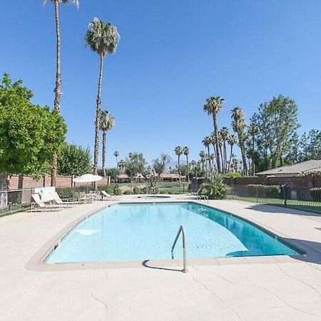 Private Country Club Condo On Awesome Golf Course! Palm Desert Exterior foto