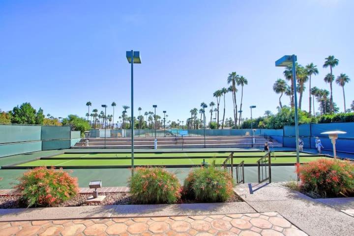 Private Country Club Condo On Awesome Golf Course! Palm Desert Exterior foto